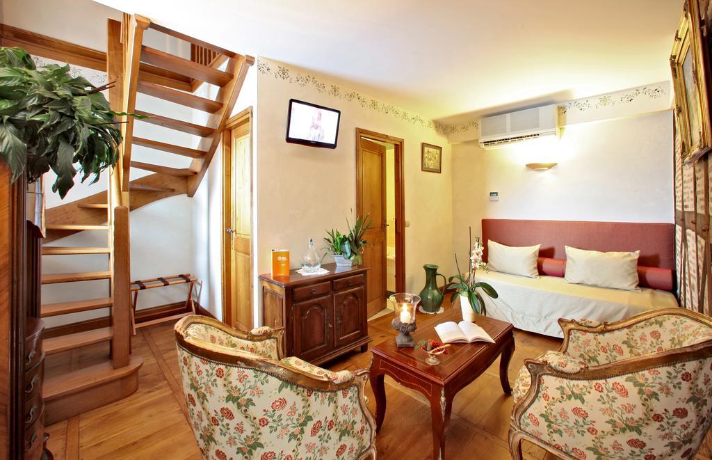 La Terrasse - Teritoria Hotel Meyronne Ngoại thất bức ảnh